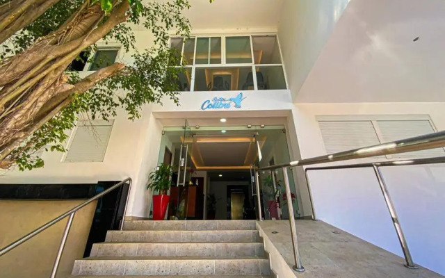 Luxury Condo 10 min walk from the Beach