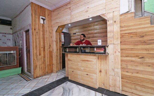 OYO 43997 Hotel Aashiyanaa Palace
