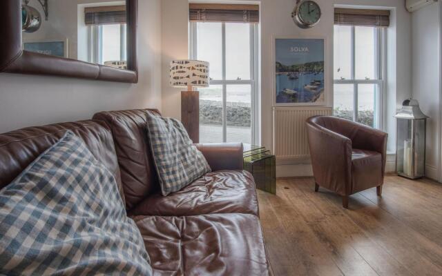 Goscar Court - 1 Bedroom Apartment - Tenby