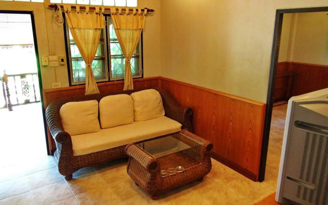 Aliyah Garden House