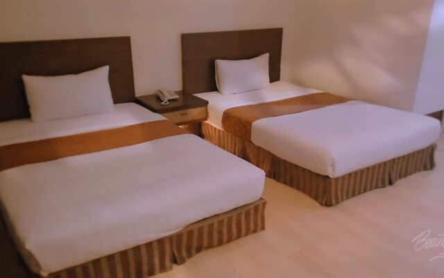 Takatama Hotel