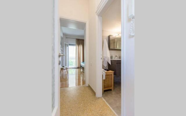 Happy Stay in Elegant & Bright Flat near Metro
