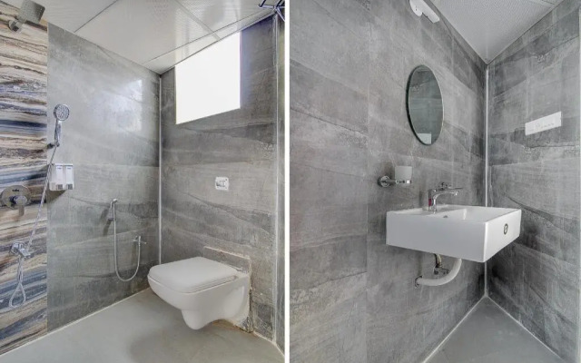 RK Grace by OYO Rooms