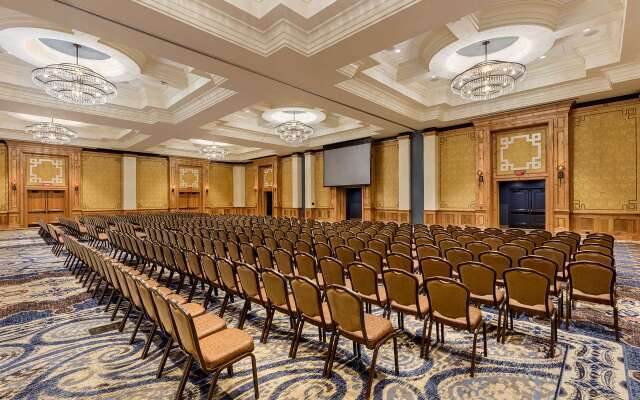 Brownwood Hotel & Spa