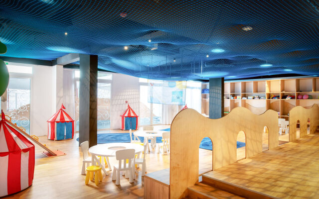 Aminess Vival Lišanj Family Hotel