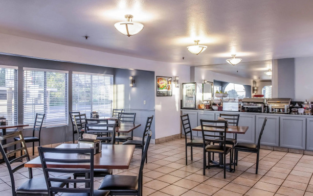 Clarion Hotel By Humboldt Bay