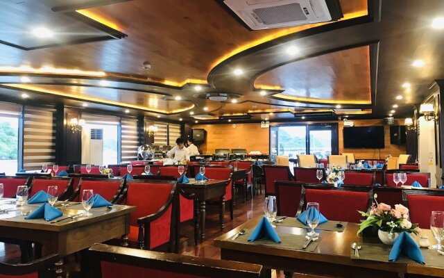 Dragon Bay Cruises
