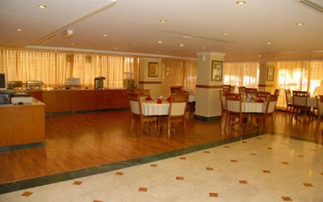 London Crown 2 Hotel Apartment