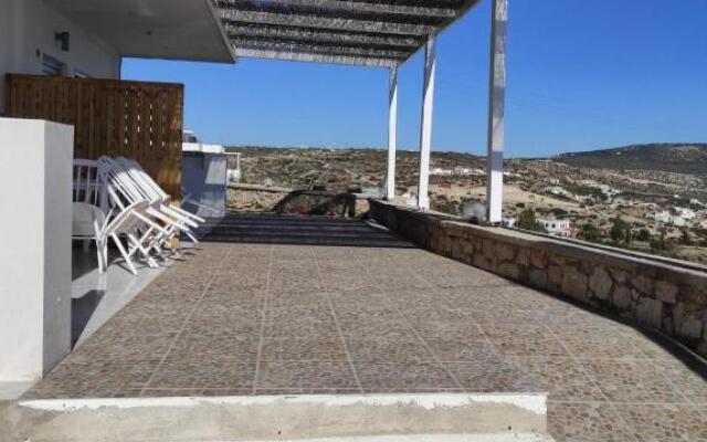 Vista Mare Suites , 2 min drive to the sea (1)