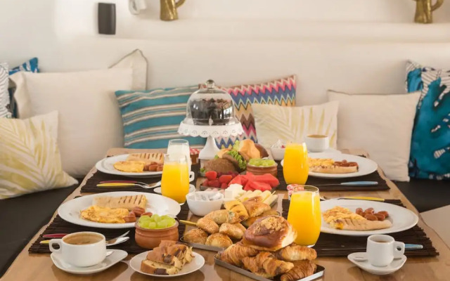 Kallos Villas & Suites
