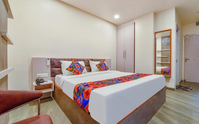 Fabhotel Prime Rudra