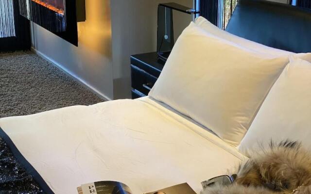 Amaré Beachside Luxury