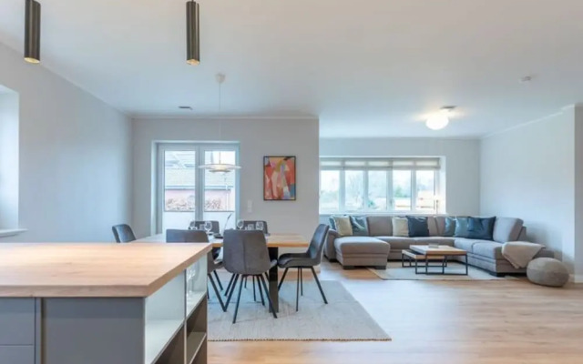 Moderne Doppelhaushalfte in Niebull