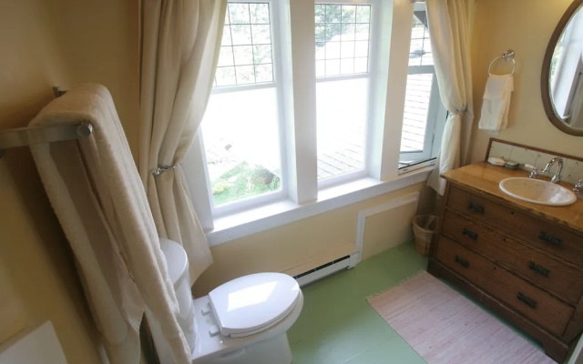 Kangaroo House B&B on Orcas Island