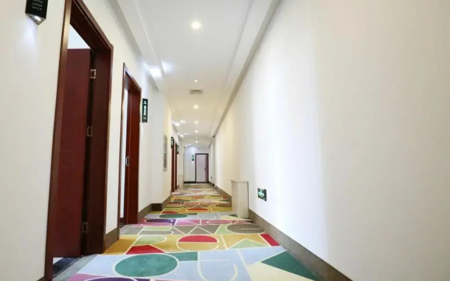 Shell Hotel (taiyuan knick-knacks zhenwu road hotel)