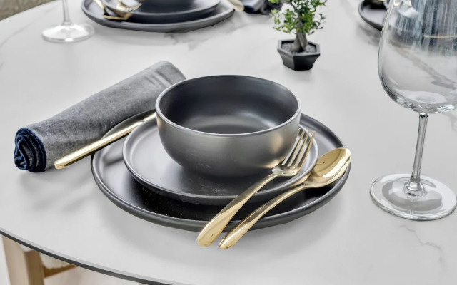 ModernHaus Autograph Collection