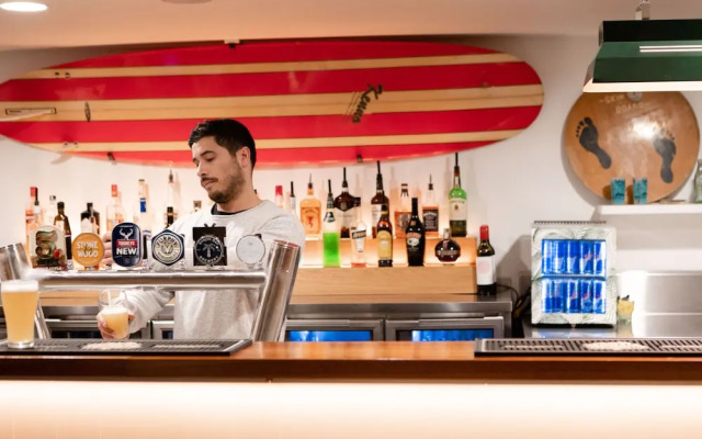 The Surf House - Hostel