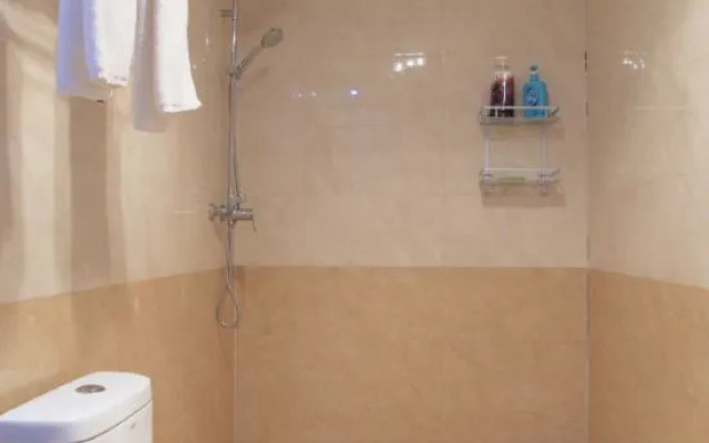 372 Jingjing's Home Inn