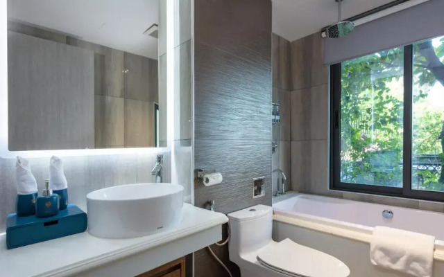 Oriana Hotel & Apartment