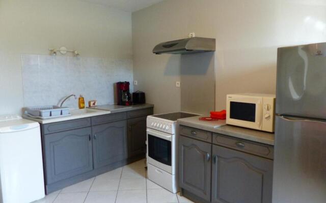 Gîte Louchy-Montfand, 3 pièces, 4 personnes - FR-1-489-178