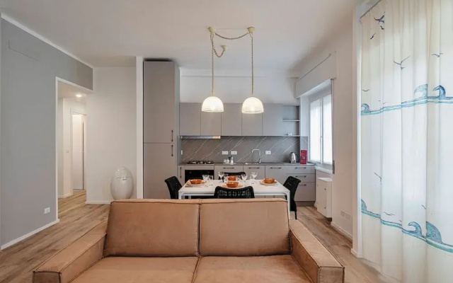Quinto Modern Flat by Wonderful Italy