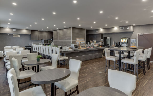 Home Inn & Suites Saskatoon South