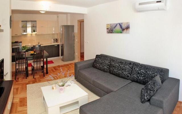 Apartment Central City