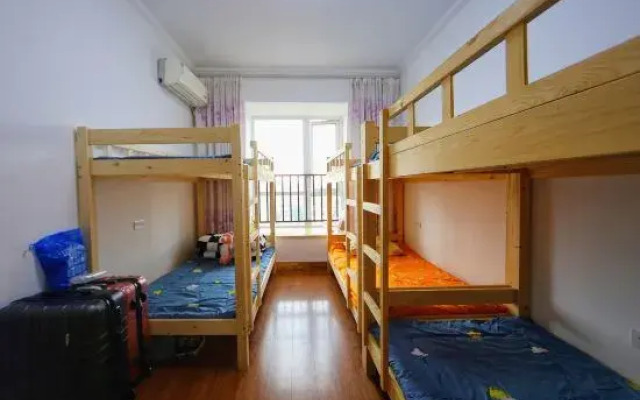 Qingmu Sanshe Youth Hostel