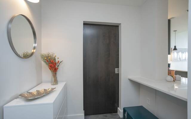 Sleek Furnished Modern Downtown Condo