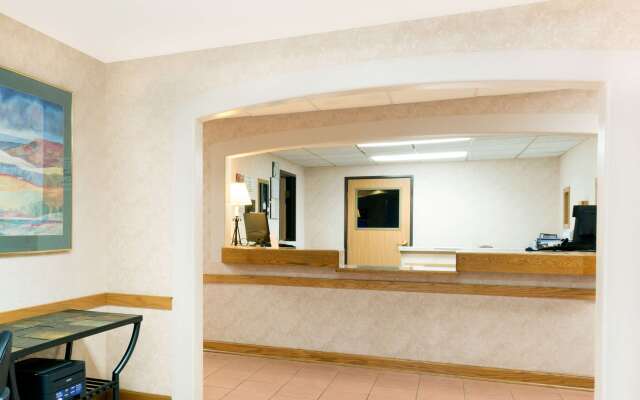 Sleep Inn & Suites Verona - Madison Southwest