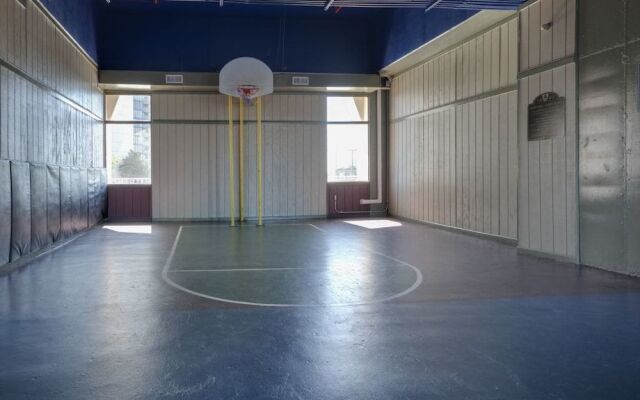 Capri 1710 - 2 Br Condo