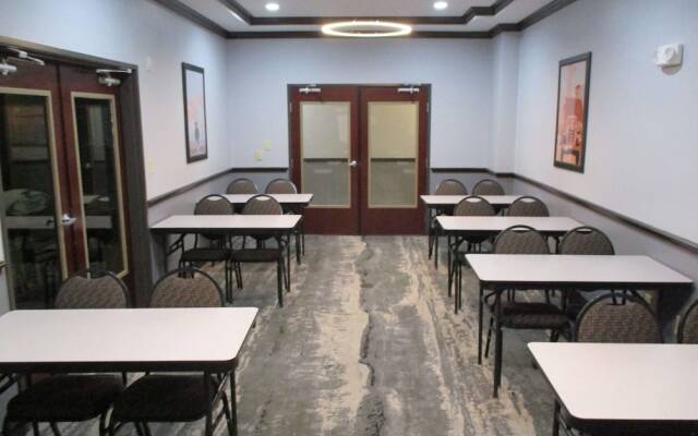 Comfort Inn & Suites