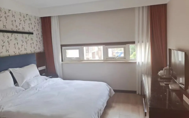 Tianjin Jinting Yuhua Hotel