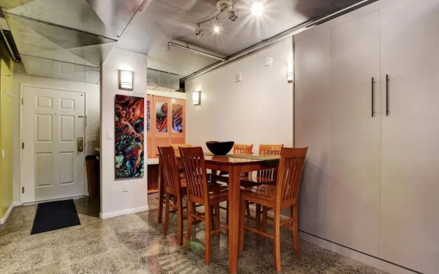LVStripHouse Condos Sleeps up to 14