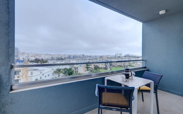 Stunning Apartment in a Central Location With Views
