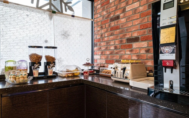 Gangneung Crystal Motel