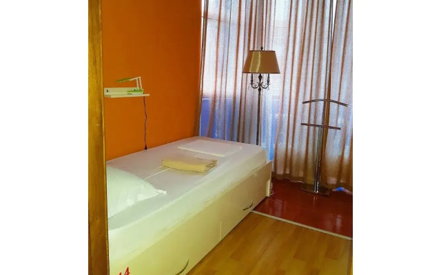 FLAT1