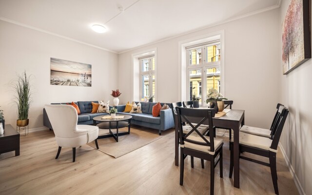 Rosen Apartment