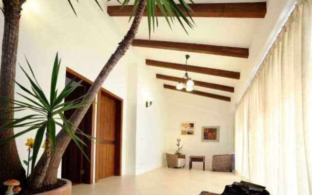 Sunlax B&B