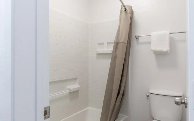 Americas Best Value Inn & Suites - College Station/Bryan