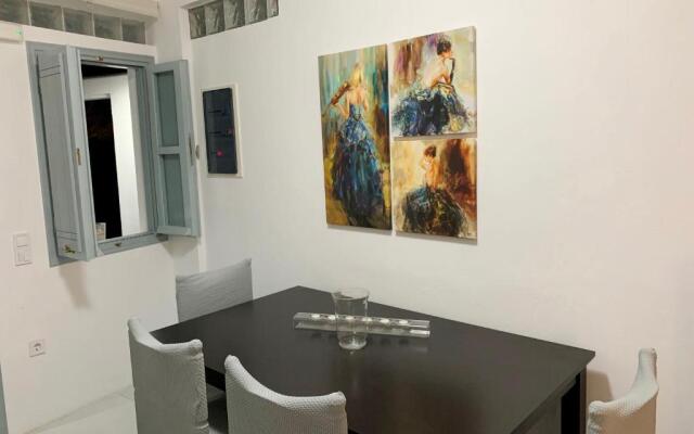 Poli Cave House - Fira Santorini