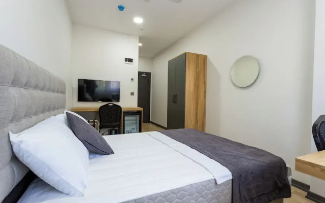 ATM Suite Hotel