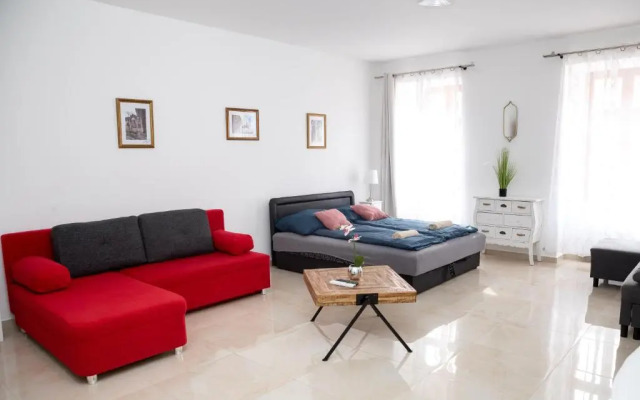 Kossuth Apartmanház