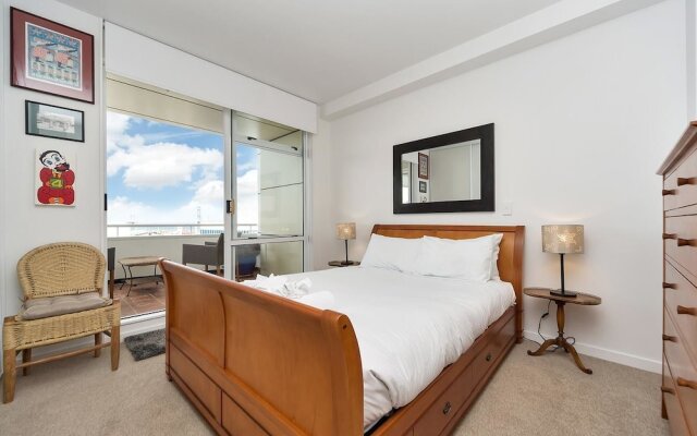 QV Quiet & sunny 2 Bedroom Apartment - 625