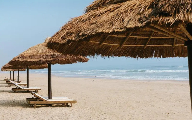 Lang Co Beach Resort