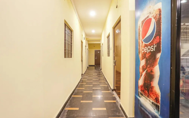 Fabhotel Standard Inn