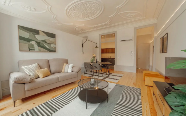 Heart OF Porto Apartment C by Vacationy