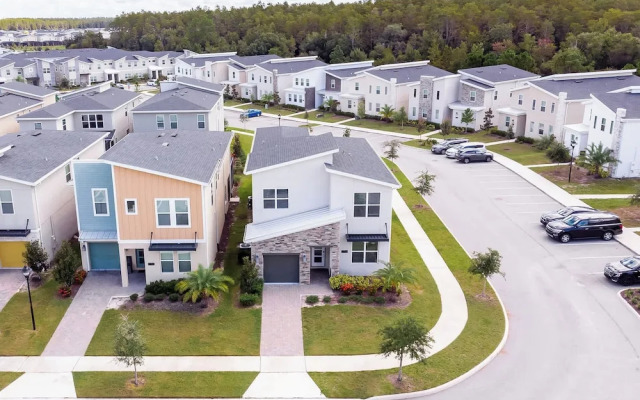 Storeybook Escape Sleeps 11!