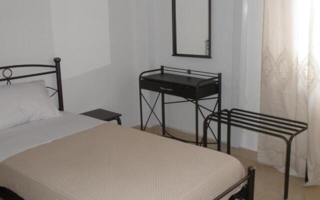 Nikolakakis Rooms Lavrio