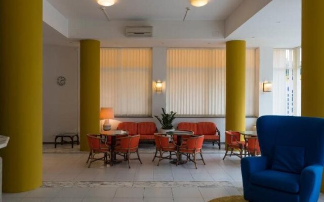 Hotel Flying